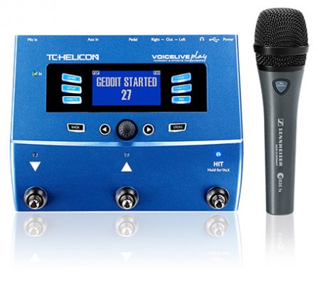 TC-Helicon VoiceLive Play Bundle